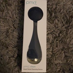 NIB mod clean smart facial cleansing device